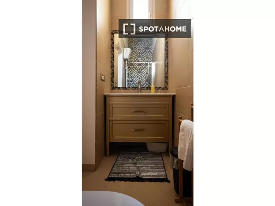 Immagine 10 di Appartamento in affitto  in Via Merulana a Roma