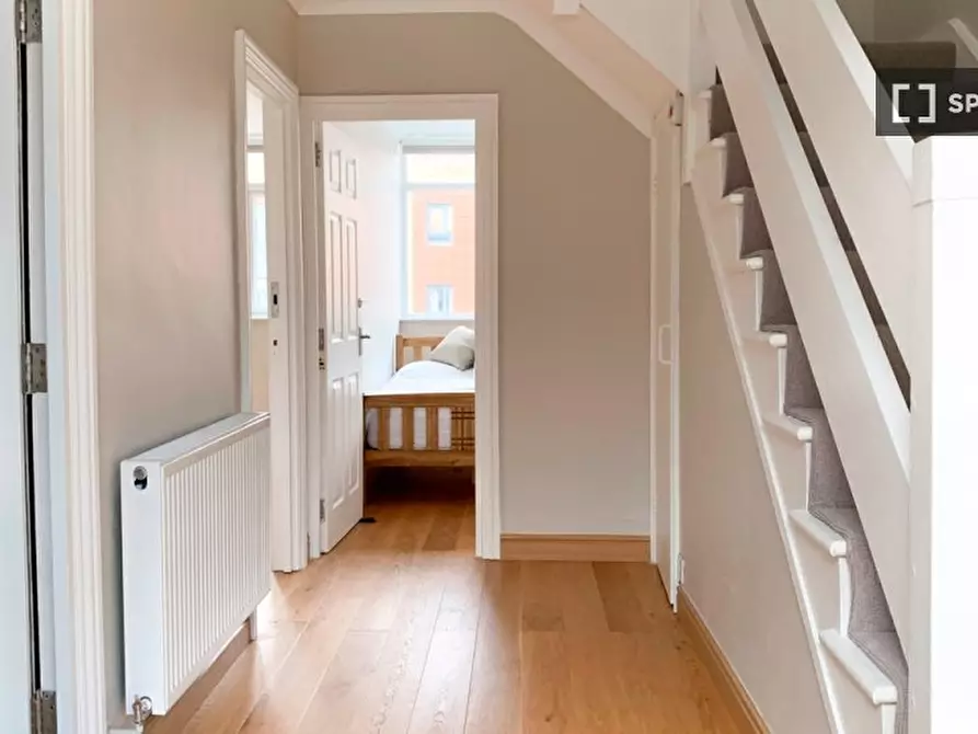 Immagine 6 di Appartamento in affitto  in Bethnal Grn Rd a Poplar