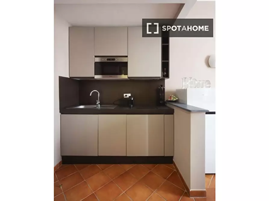 Immagine 4 di Appartamento in affitto  in Via Cavour a Roma