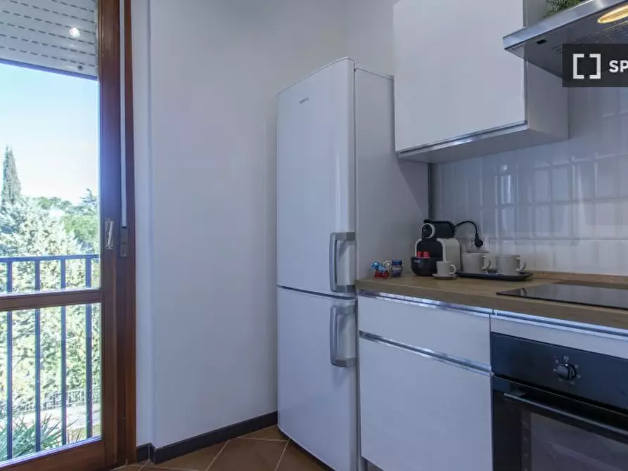 Immagine 6 di Appartamento in affitto  in Via S. Giovanni in Argentella a Roma