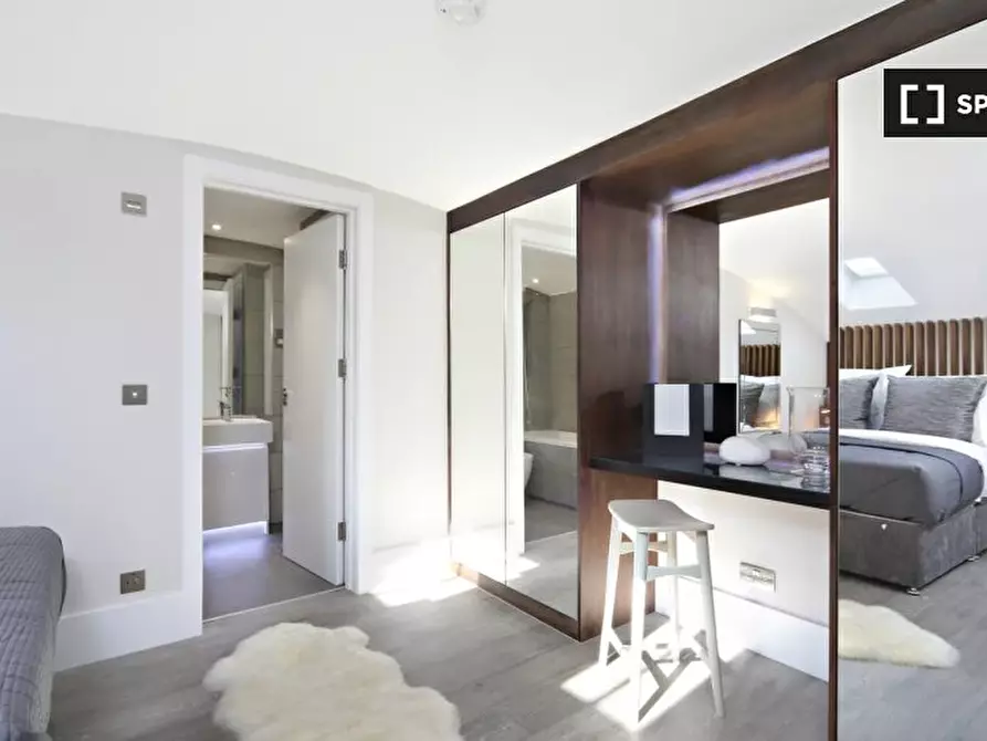 Immagine 19 di Ufficio in affitto  in Petty France a 