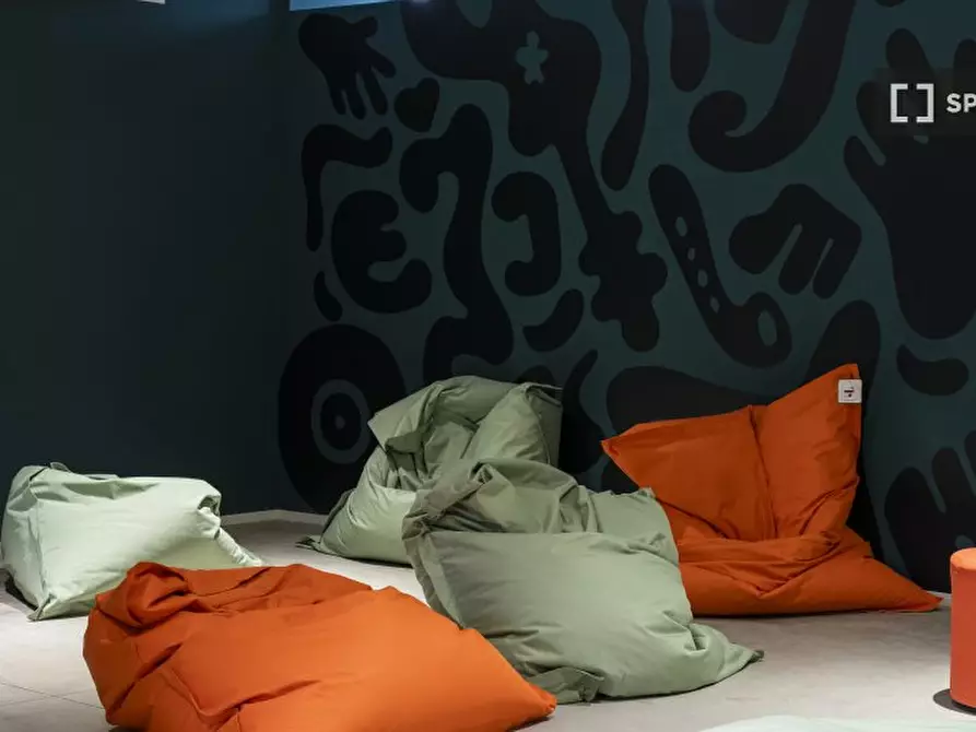 Immagine 10 di Camera condivisa in affitto  in Corso Novara a Torino