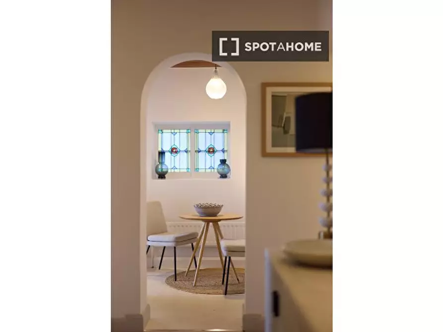 Immagine 15 di Appartamento in affitto  in Marlborough Place a Paddington