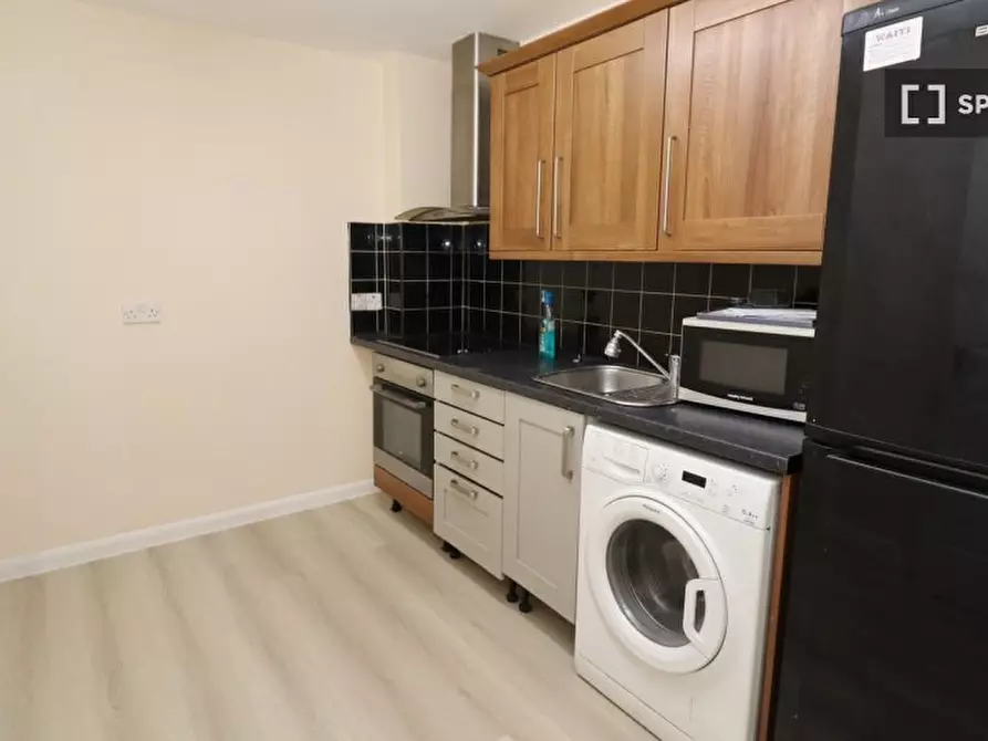 Immagine 5 di Camera condivisa in affitto  in Westferry Road a Poplar