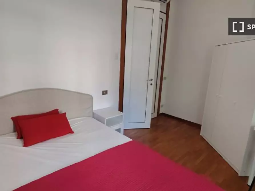Immagine 1 di Camera condivisa in affitto  in Via del Ponte all'Asse a Firenze