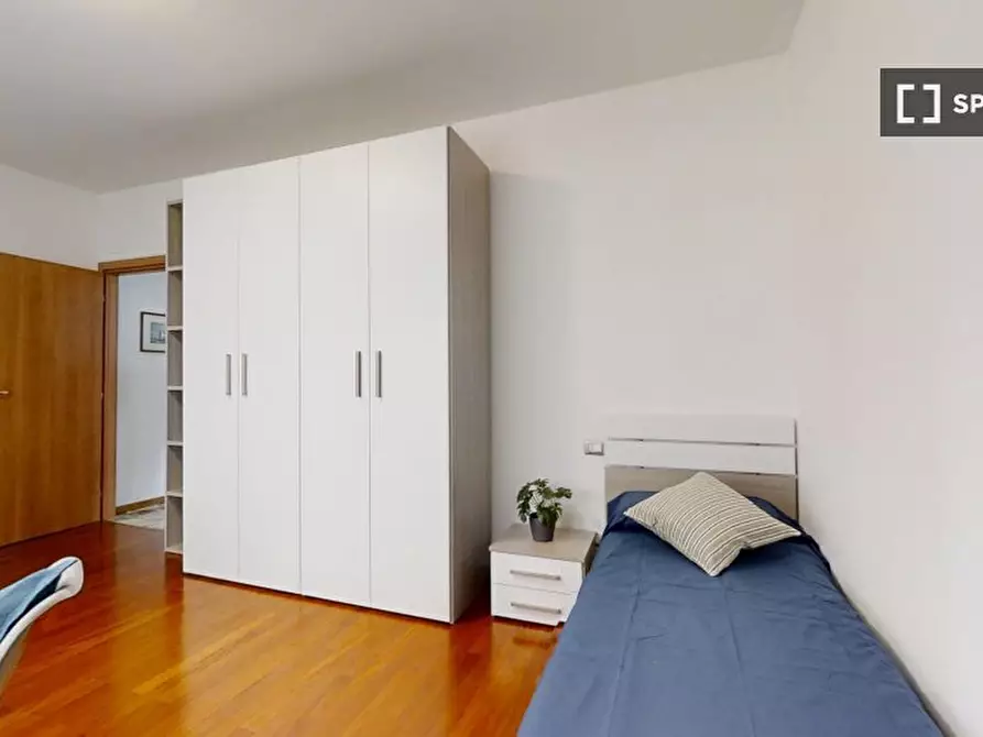 Immagine 5 di Camera condivisa in affitto  in VIA alfieri a Padova