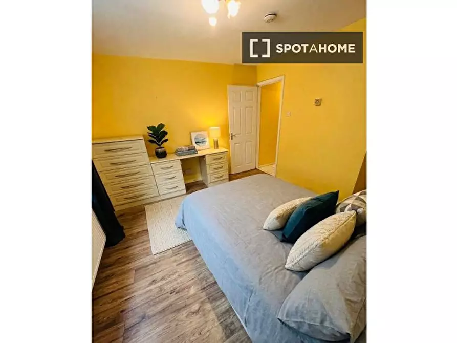 Immagine 4 di Camera condivisa in affitto  in Penderyn Way a Islington