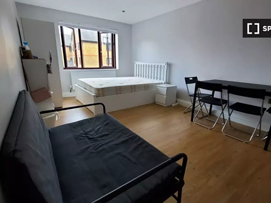 Immagine 5 di Appartamento in affitto  in Riverside Cl a Hackney