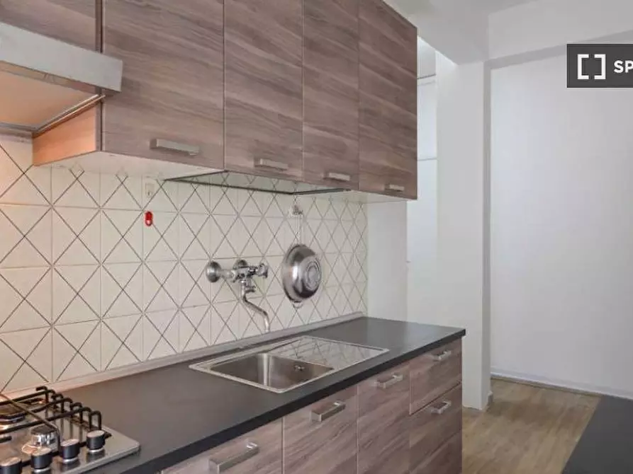 Immagine 4 di Camera condivisa in affitto  in Viale Quattro Venti a Roma