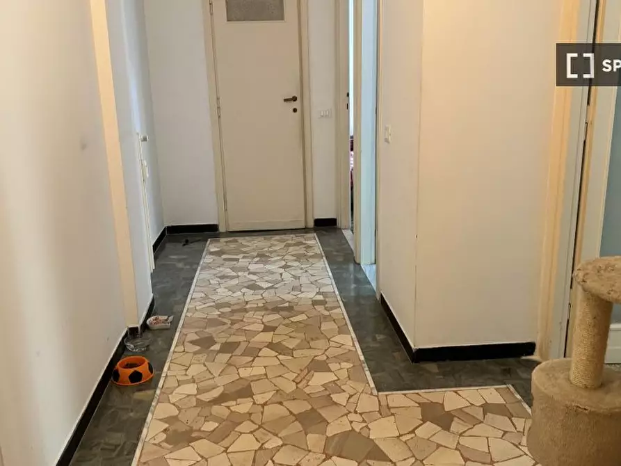 Immagine 11 di Camera condivisa in affitto  in Via Valle Borbera a Roma