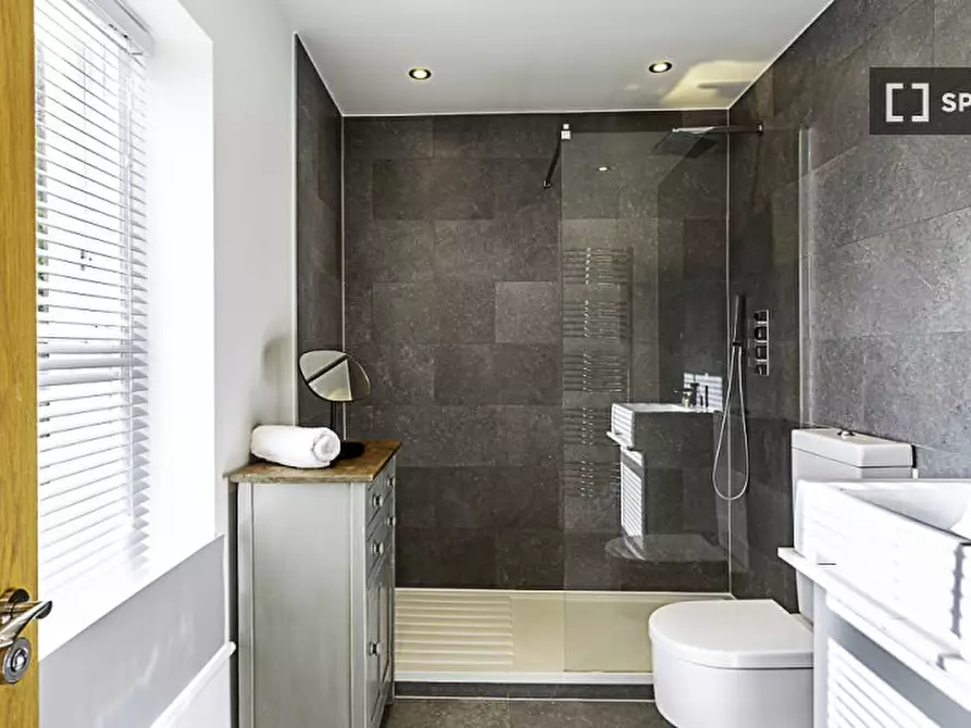 Immagine 18 di Appartamento in affitto  in -34 Philbeach Gardens a Kensington