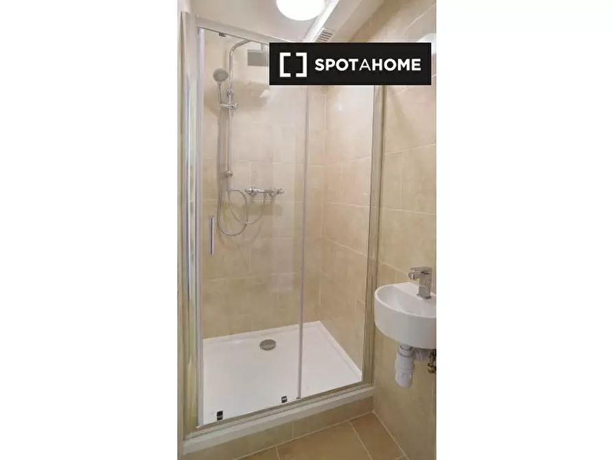 Immagine 3 di Camera condivisa in affitto  in Perley House a Poplar