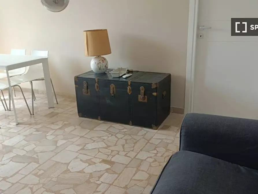 Immagine 12 di Appartamento in affitto  in Piazza Alfonso Neuschuler a Roma