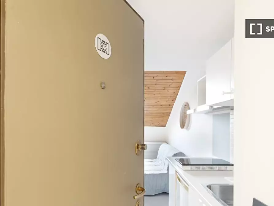 Immagine 19 di Ufficio in affitto  in Corso Magenta a Milano