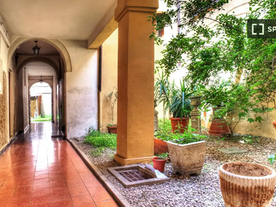 Immagine 6 di Appartamento in affitto  in Via Broccaindosso a Bologna