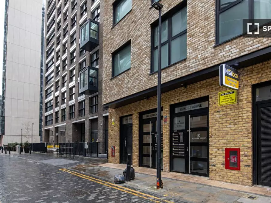 Immagine 19 di Appartamento in affitto  in Buckle St a Poplar