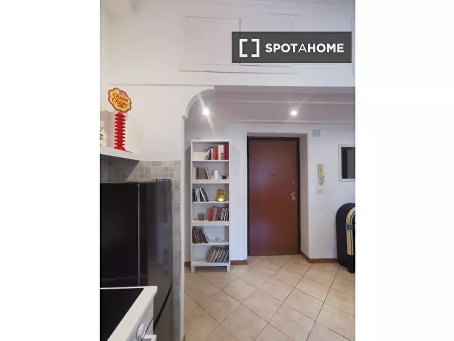 Immagine 13 di Appartamento in affitto  in Via degli Amaranti a Roma