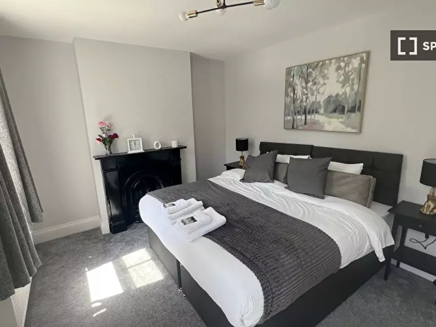 Immagine 3 di Appartamento in affitto  in Mill Hill Road a Ealing