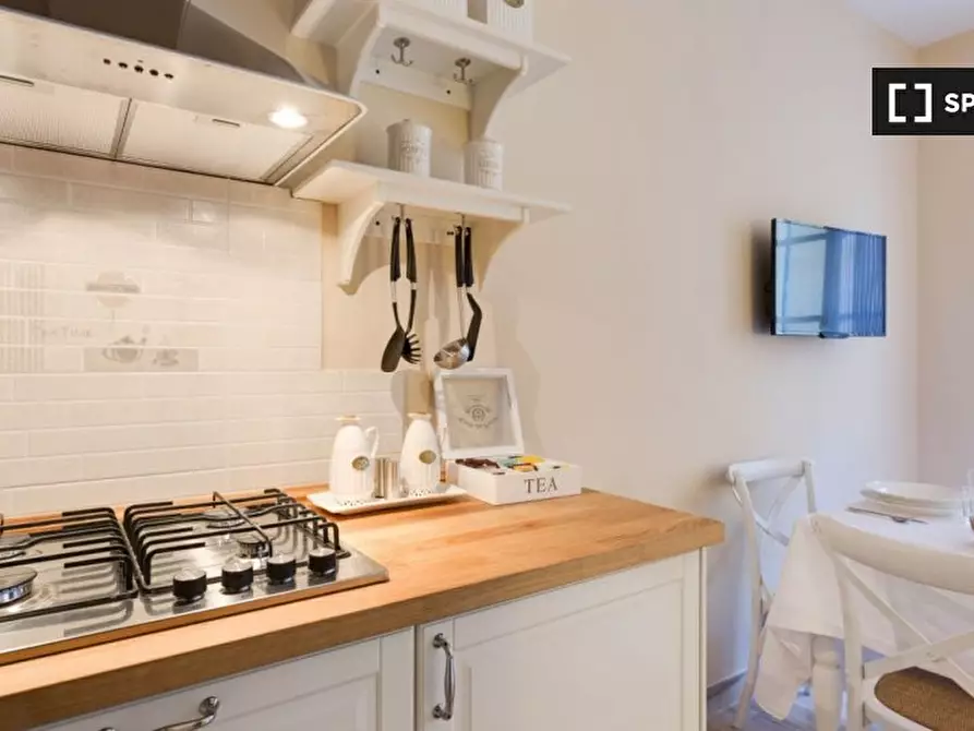 Immagine 8 di Appartamento in affitto  in Via dei Palchetti a Firenze