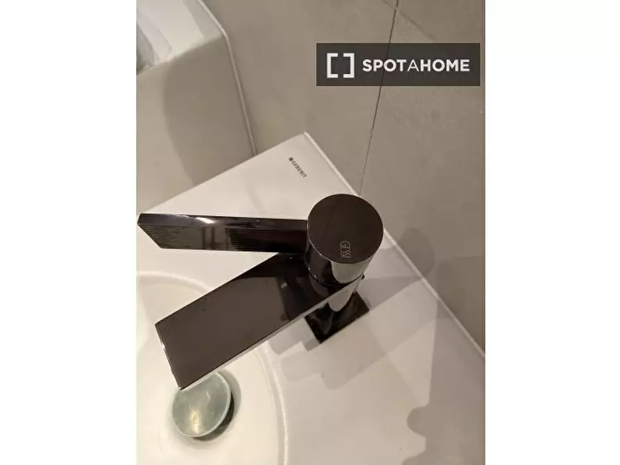 Immagine 3 di Ufficio in affitto  in Via Mogadiscio a Roma