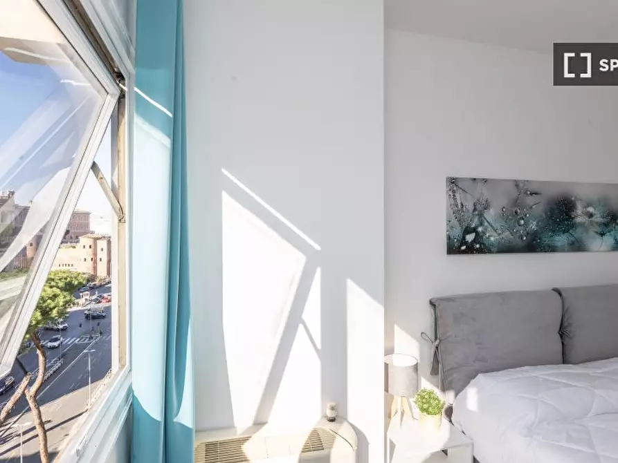 Immagine 13 di Appartamento in affitto  in Via Appia Nuova a Roma