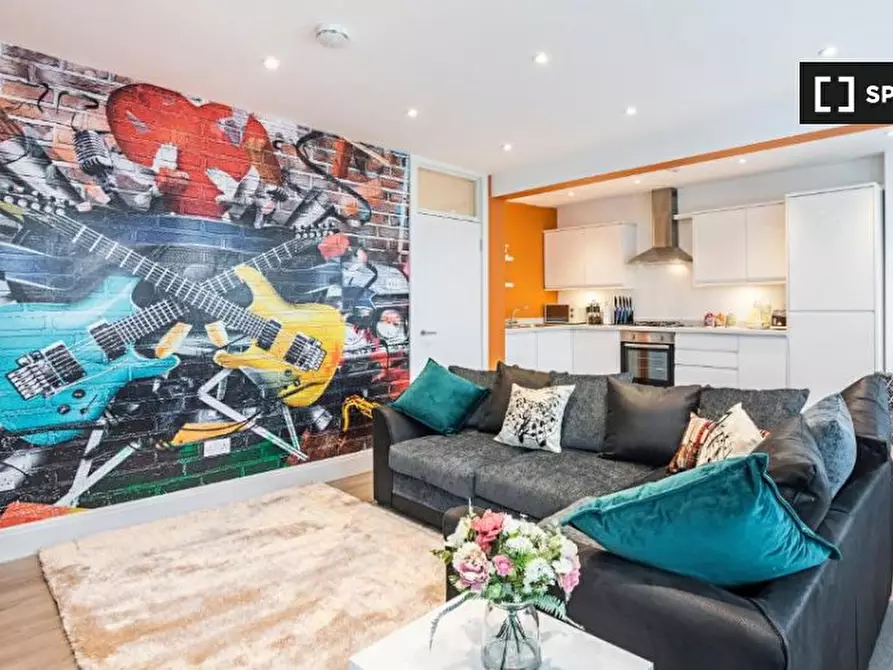 Immagine 7 di Appartamento in affitto  in Kilburn High Rd a Camden Town