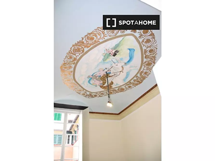 Immagine 2 di Camera condivisa in affitto  in Piazza del Campo a Genova