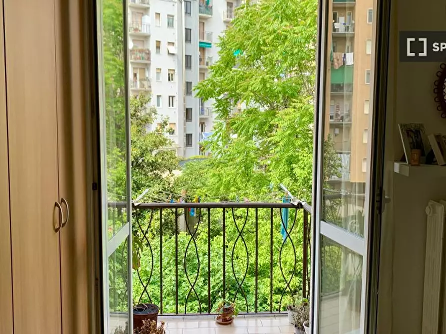 Immagine 10 di Camera condivisa in affitto  in Via Giambellino a Milano