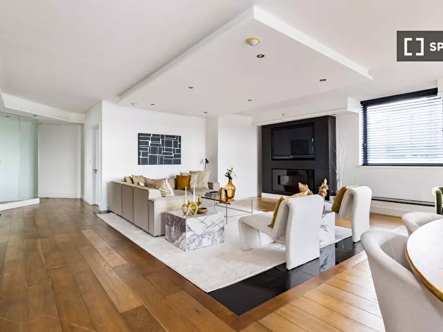 Immagine 10 di Appartamento in affitto  in Waterside Point a Wandsworth