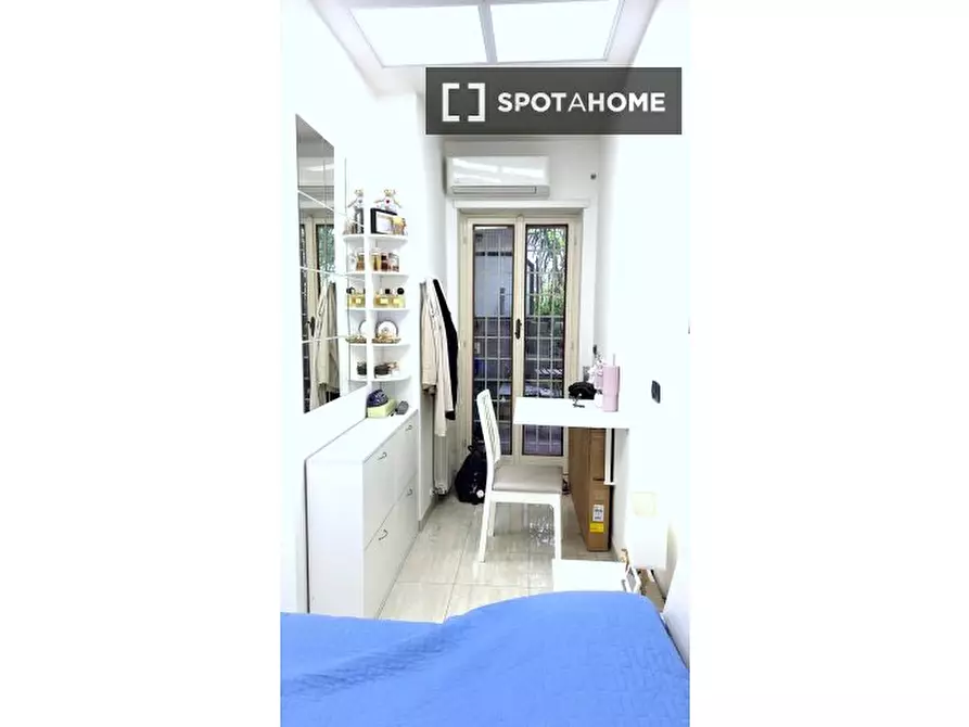 Immagine 4 di Appartamento in affitto  in Via dei Savorelli a Roma