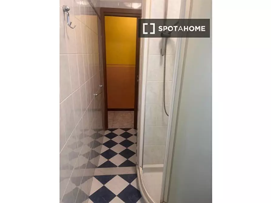 Immagine 4 di Camera condivisa in affitto  in Via Ugo Betti a Milano