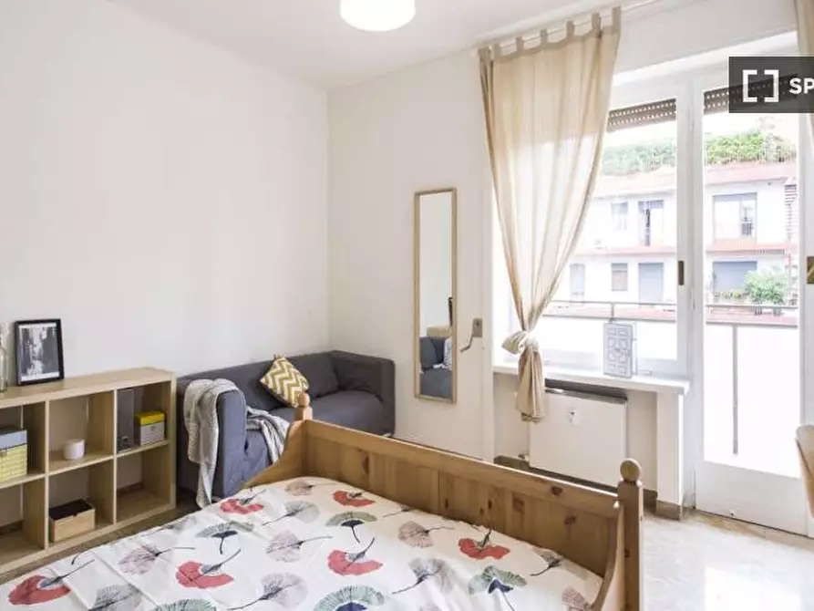 Immagine 1 di Camera condivisa in affitto  in Via Caproni a Milano