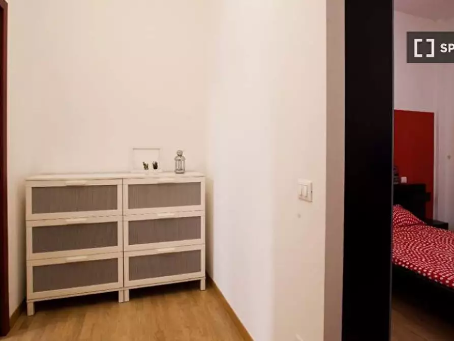 Immagine 2 di Camera condivisa in affitto  in Via Ravizza a Milano