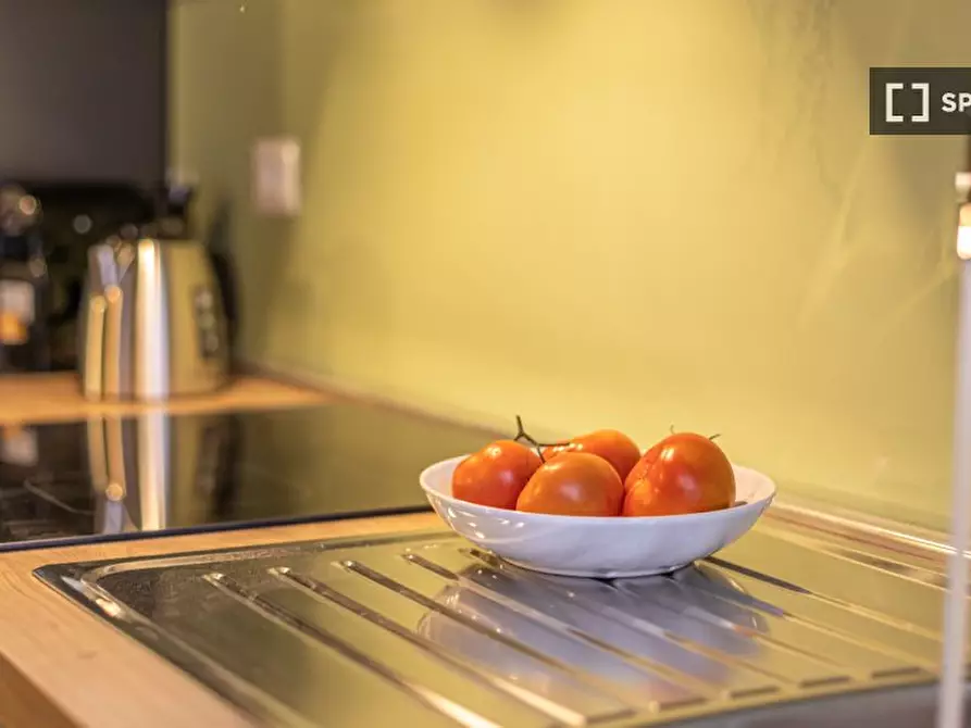 Immagine 15 di Appartamento in affitto  in Via della Madonna dei Monti a Roma