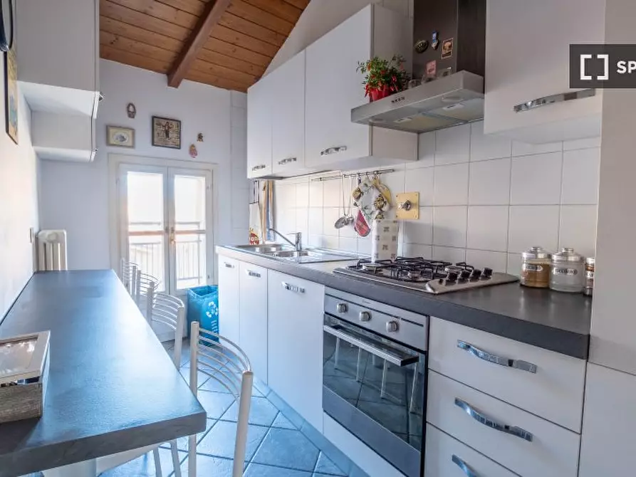 Immagine 9 di Appartamento in affitto  in Via Giuseppe Massarenti a Bologna