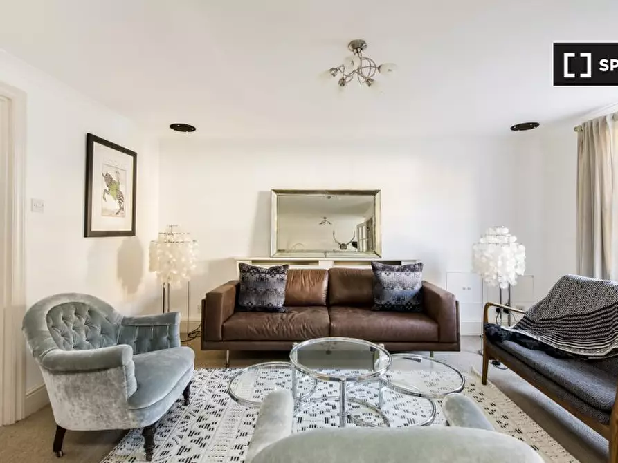 Immagine 2 di Appartamento in affitto  in a Ledbury Mews North a Kensington