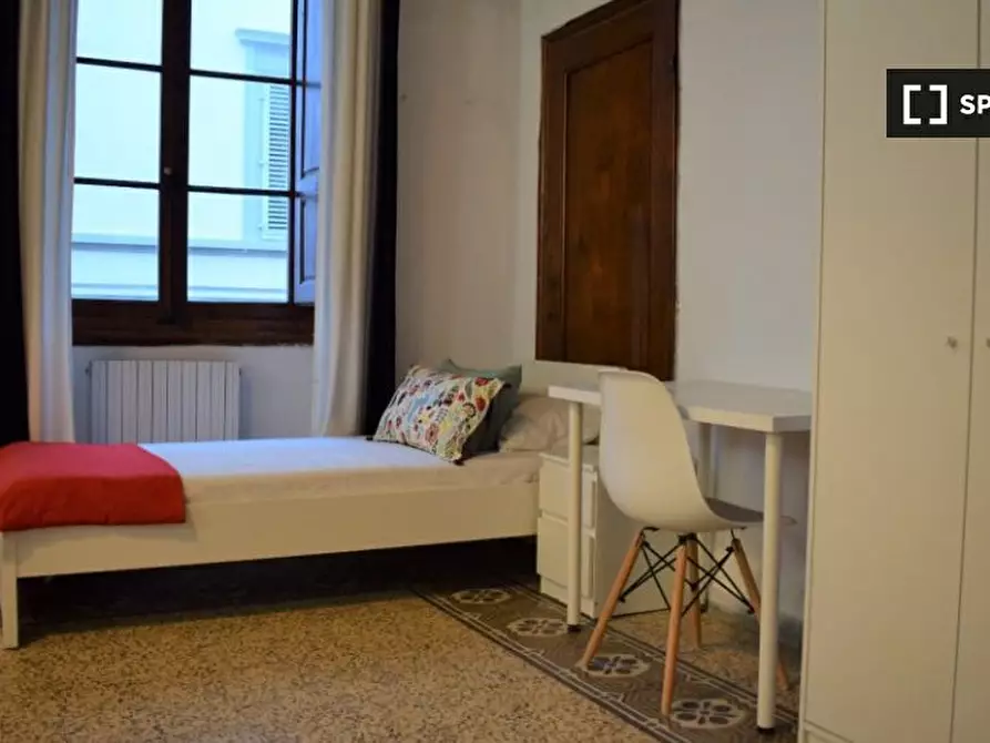 Immagine 3 di Camera condivisa in affitto  in Borgo Ognissanti a Firenze