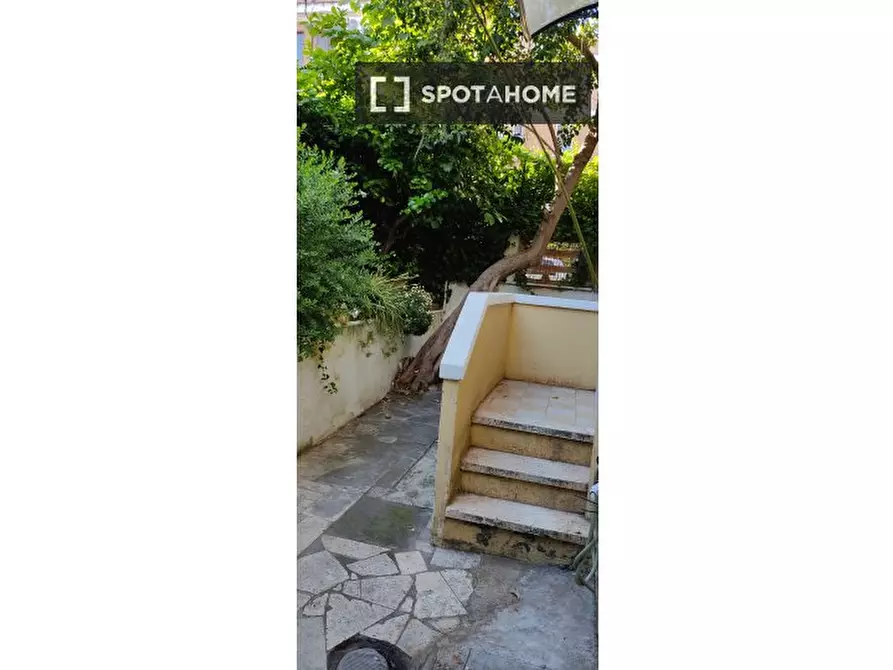 Immagine 7 di Appartamento in affitto  in Via Rossano a Roma