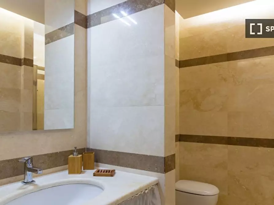 Immagine 17 di Appartamento in affitto  in Via Paolo Emilio Imbriani a Napoli