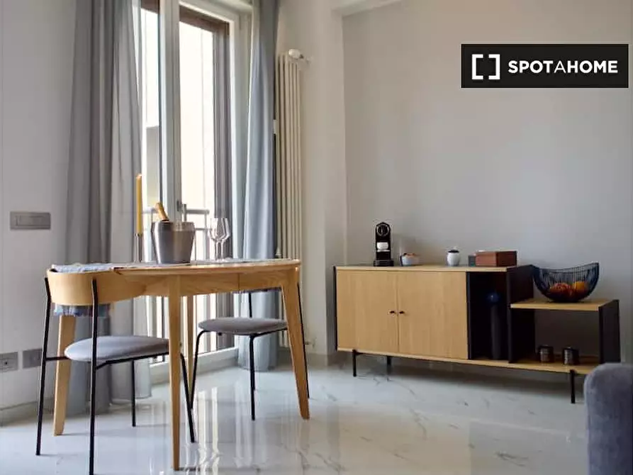 Immagine 8 di Appartamento in affitto  in Via Volturno a Milano