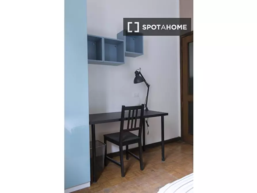 Immagine 6 di Camera condivisa in affitto  in Via Orti a Milano
