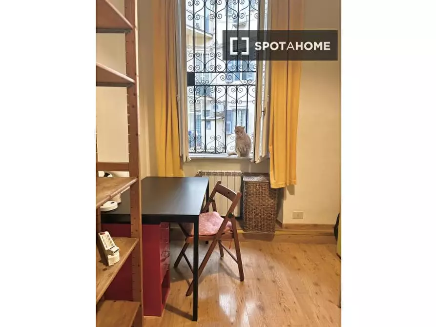 Immagine 7 di Camera condivisa in affitto  in Via dei Banchi Nuovi a Roma