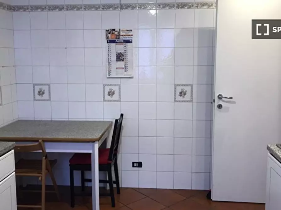 Immagine 16 di Camera condivisa in affitto  in Via Appia Nuova a Roma
