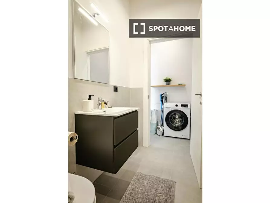 Immagine 4 di Ufficio in affitto  in Via Emilia Ponente a Bologna