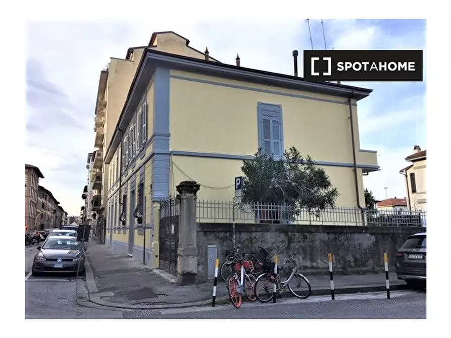 Immagine 19 di Camera condivisa in affitto  in VIA DELLA CERNAIA a Firenze