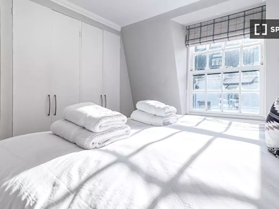 Immagine 8 di Appartamento in affitto  in Carmel Court Holland St a Kensington
