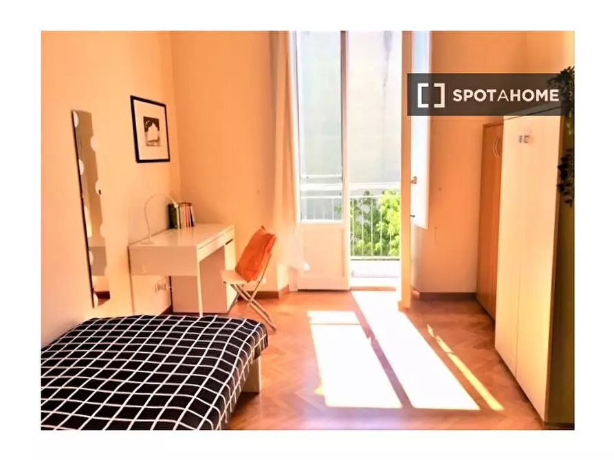 Immagine 1 di Camera condivisa in affitto  in VIA CASTELFIDARDO a Firenze