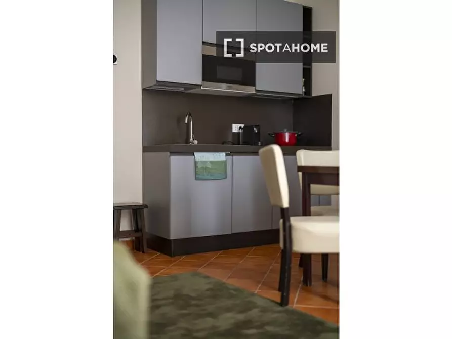 Immagine 10 di Appartamento in affitto  in Via Cavour a Roma