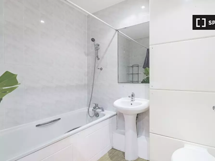 Immagine 10 di Appartamento in affitto  in New Park Rd a Lambeth