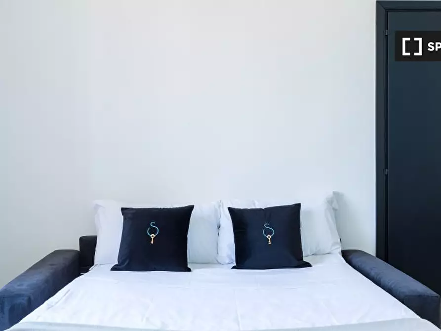 Immagine 18 di Appartamento in affitto  in Via Modena a Roma